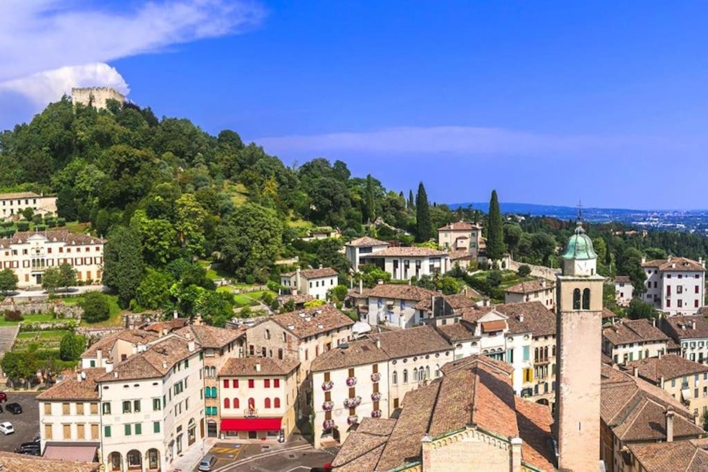 Appartamento Balcone Fiorito Fonzolo Bagian luar foto